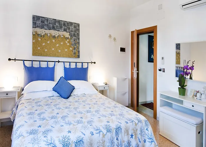 Bed & Breakfast A Due Passi 3*